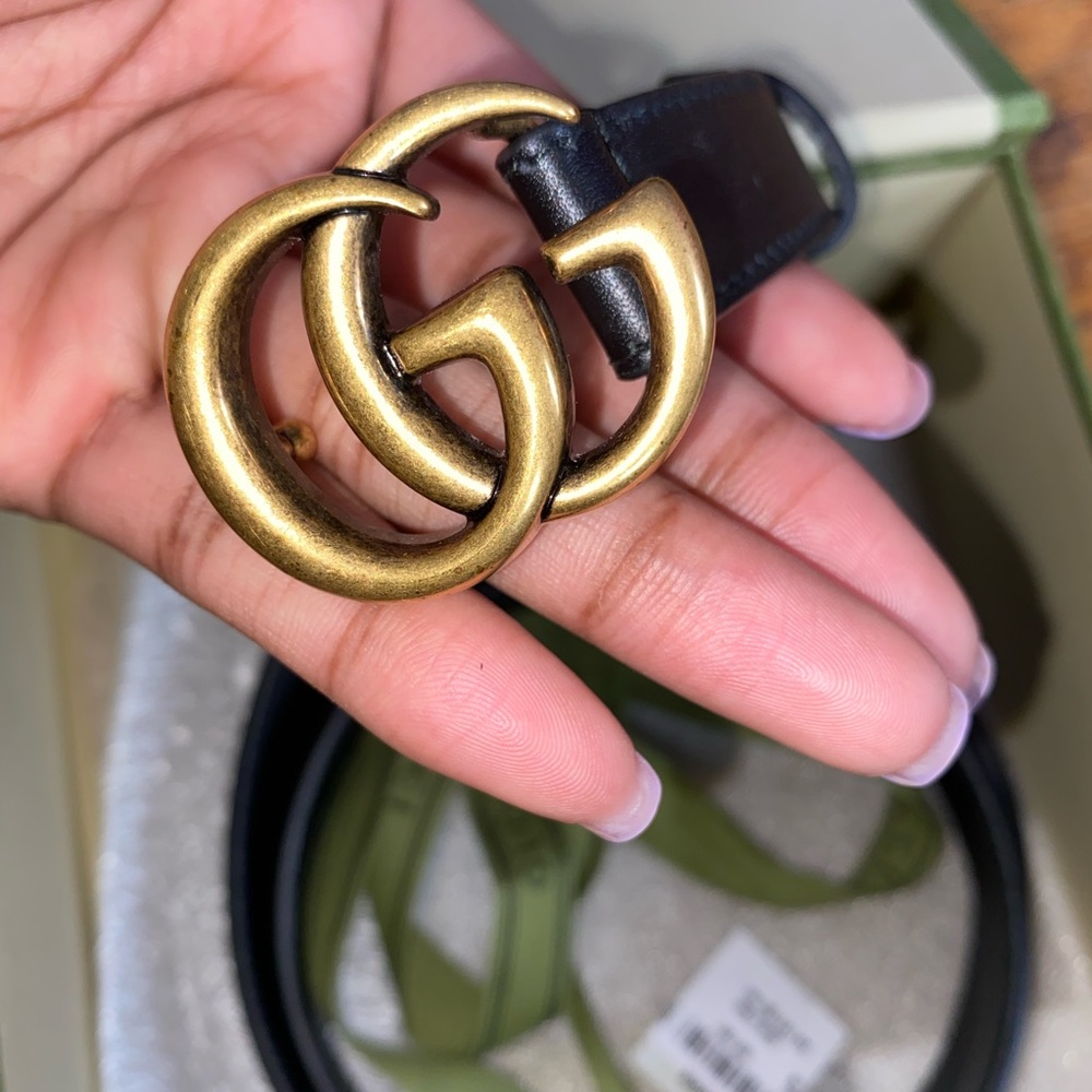 Gucci leather belt with double Gs